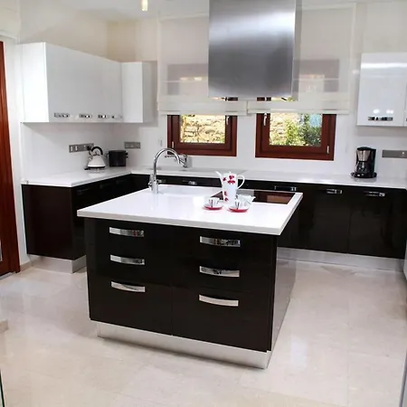 فيلة Aphrodite Hills Mythos Collection Poseidon Private Pool Sea View 4 Bedrooms *